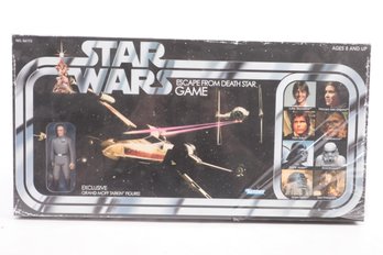 Star Wars Escape From The Death Star Game 2018 With Figure Wrap Is Open On One End