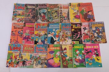 Large Lot Of Comic Books .15c .20c And .25 Cent