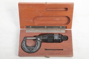 Brown & Sharpe #10 Micrometer In Original Wood Case