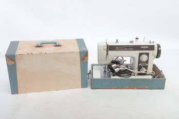 Brother #2010 Portable Sewing Machine With Case