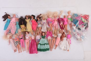 Large Grouping Of Vintage Barbies W/50 Outfits & Accessories