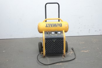 DeWalt 4.5 Gallon Air Compressor