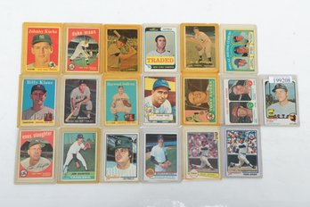 1950's To 1970's Topps Bassball Card Lot