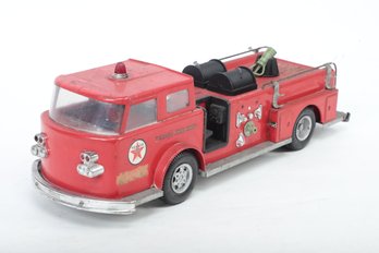 Vintage Texaco Metal Fire Chief Truck