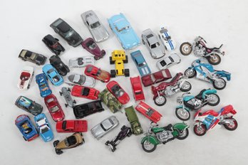 Mixed Lot Of Hot Wheels, Cars & Motorcycles