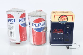 Vintage Pepsi-Cola Vending Machine AM/FM Radio & Collector Candy Tin