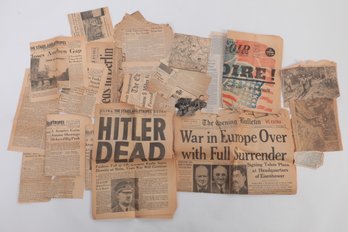 Grouping WWII Newspapers & Articles