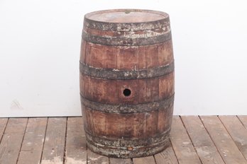 Whiskey/Wine Barrel ~ Approximately 25-30 Gallons