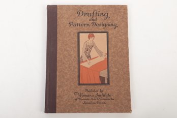 1924 Drafting And Designing By The Woman's Institute