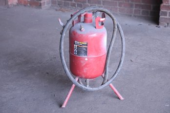 20 Pound Abrasive Blaster Tank With Hose