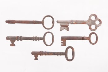 Grouping Of 5 Antique Skeleton Keys