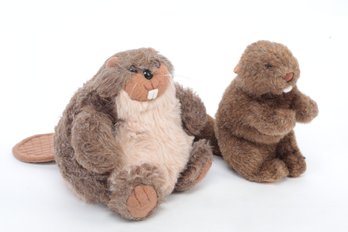 Pair Of Vintage GUND Stuffed Toy Beavers