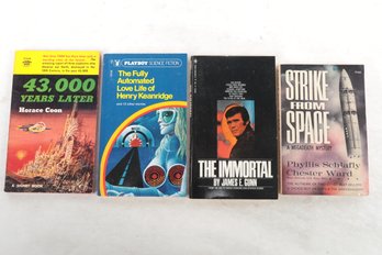 Early Sci Fi Psperbacks Including43000 Years Later