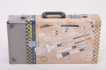 New: 19 Piece BBQ Tools Set In Carry Case