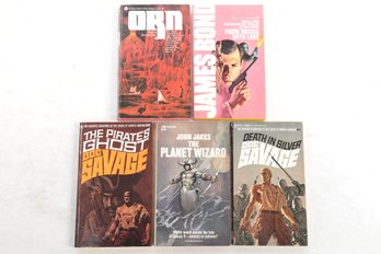 5 Vintage Paperback Books Mixed Subjects Incl. Sci-Fi * THE Planet Wizard,  The Pirates Ghost & ORN