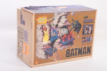 1989 Toybiz Batman Batcave With Lots Of Parts