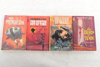 4 Vintage Sci-fi Paperbacks From A Single-owner's Collection