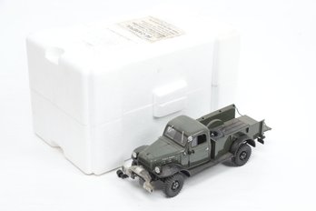 Danbury Mint 1946 Dodge Power Wagon 1:25 Scale Die Cast Replica