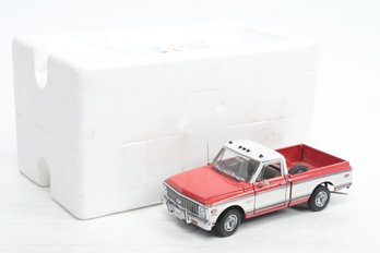 Danbury Mint 1972 Chevrolet Cheyenne Pickup Truck 1:25 Scale Die Cast Model