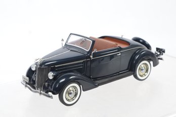 Danbury Mint 1:24 1936 Ford Deluxe Cabriolet Convertible Midnight Blue