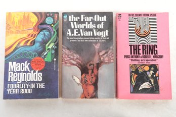 Science Fiction Paperbacks Including  Worlds Of A.E. Van Vogt
