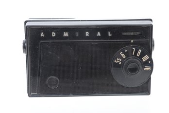 Vintage Admiral Transistor Radio (Works)