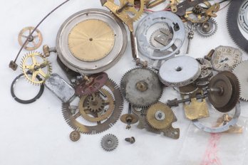 Lot Wristwatch & Other Movements And Misc Parts