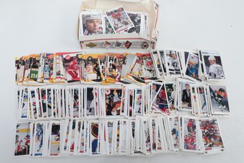 Grouping Of Vintage 1990s NHL Cards: Hasek, Gretzky & More