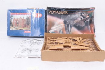 Vintage Star Trek Voyager Model (Kazan Ship) & Heljan Synagoge Ho 1000 Scale Model