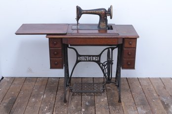 Antique Singer 3 Drawer Treadle Sewing Machine (G8737752)