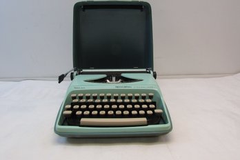 Remington Streamliner Sperry Rand Typewriter