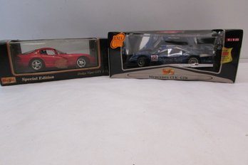1:18 Scale Lot Of 2