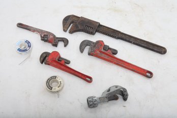 Miscellaneous Plumbing Pipe Wrenches & Tubing Cutter
