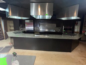 Diamond Kitchen Cabinets And Granite Counter Tops With Sinks **All Cabinets **