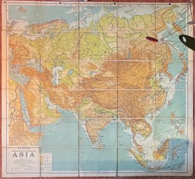 Large PHILLIPS COMPARATIVE SERIES OF LARGE SCHOOL MAPS ASIA