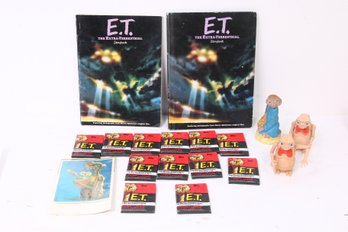 Group Of Vintage 1982 E.T Collectibles Includes Topps Cards & Gum Plus More