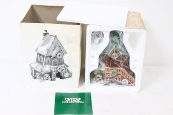 Department 56 Heritage Village North Pole Series - Santa's Rooming House - New Old Stock