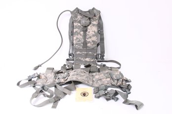 Pair Of US Army Military Molle II Tactical Assault Panel TAP & Hydration System Carrier