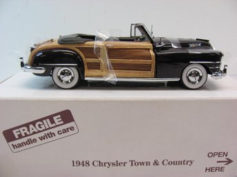 Danbury Mint Classic Cars 1:24 Scale 1948 Chrysler Town And Country COA