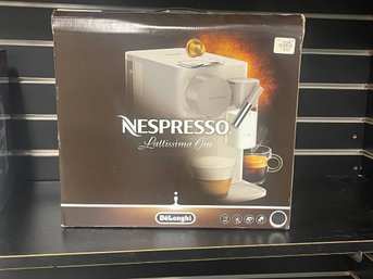 Nespresso Lattissima One Coffee And Espresso Maker By De'Longhi