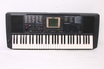 YAMAHA PSR-530 Electronic Keyboard