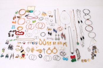 Large Group Of High Quality Fashion Costume Jewelry