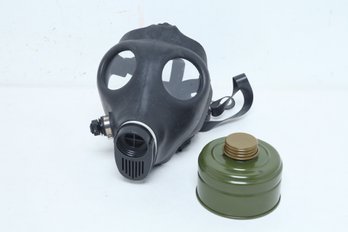Israeli Gas Mask With Filter