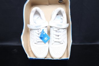 NOS Adidas Forum LO J Lifestyle Sneakers Size 6 Kids