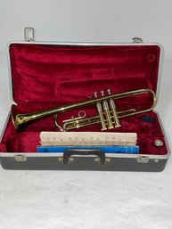 Vintage Vincent Bach Bundy Trumpet With Case & Mouthpiece