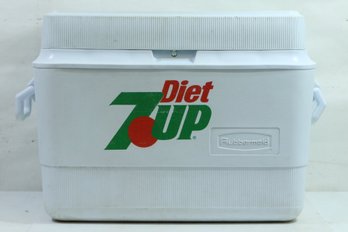 Vintage Rubbermaid Thermos Diet 7up Cooler