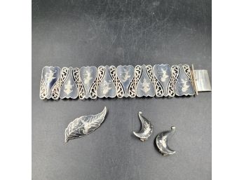 Sterling Silver Siam Nielloware Wide Bracelet, Earrings And Brooch 2.3ozt Or 73.7grams