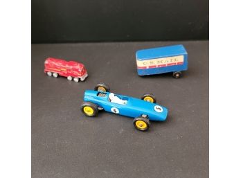 Lot Of 3 Small Vintage Diecast Cars - 1 Lesney