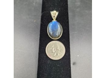 Large Sterling Silver And Labradorite Pendant - Beautiful!