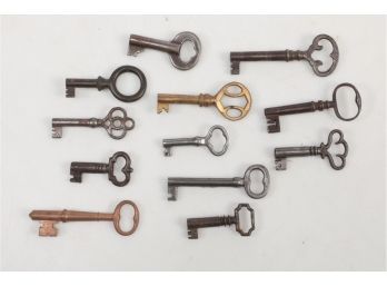 Assortment Of 12 Skeleton Keys